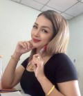 Dating Woman Thailand to Muang  : Preaw, 35 years